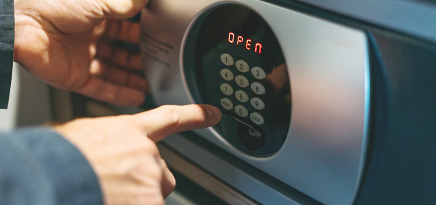 Cash Safe Openers in The Hammocks, Florida