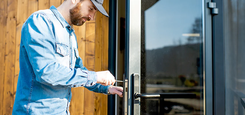 Frameless Glass Storefront Door Locks Replacement in The Hammocks, FL