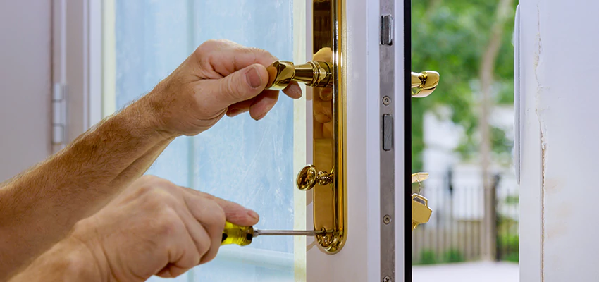 Local Locksmith For Key Duplication in The Hammocks, FL